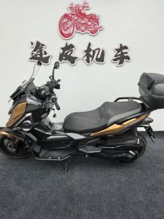 QJMOTOR Hong 350 - ფოტო 1