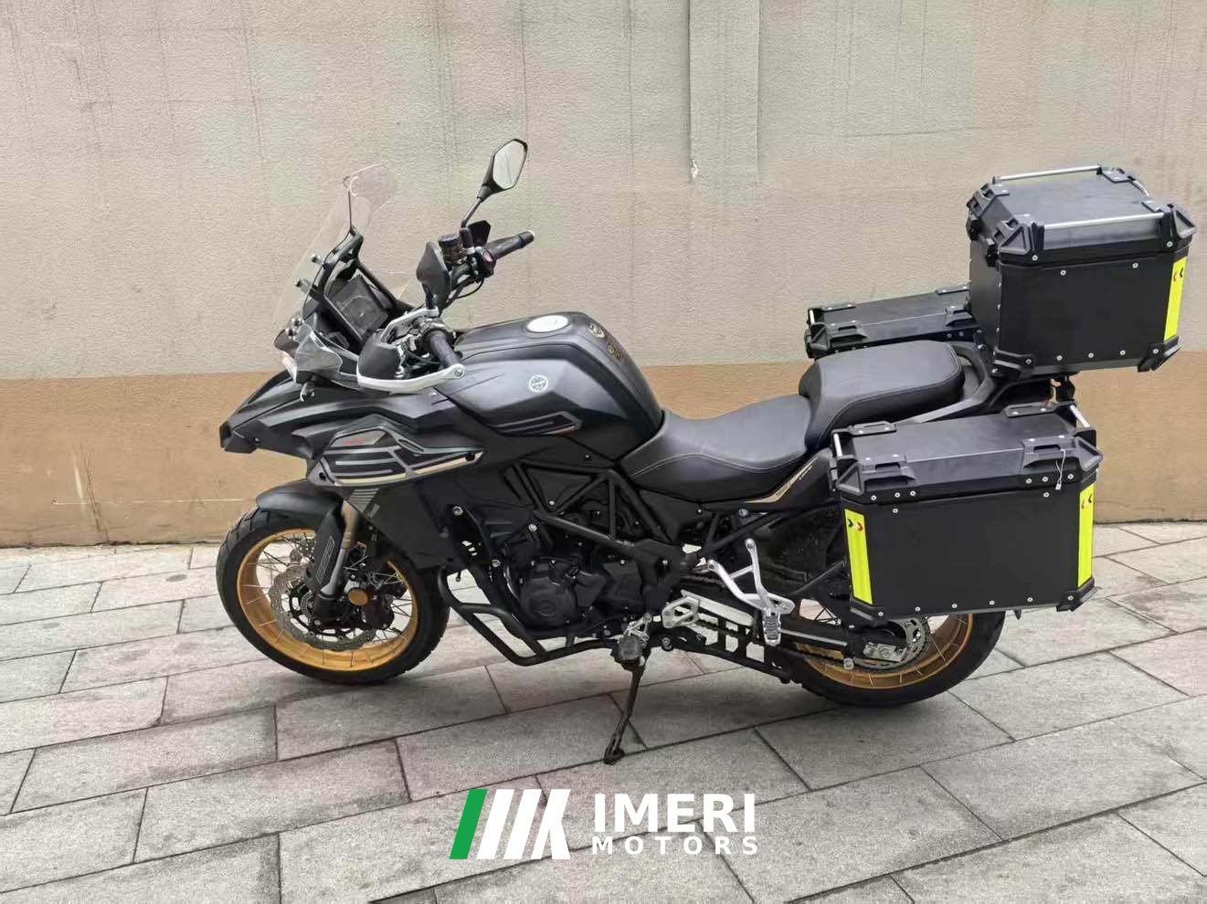 2025 Benelli TRK552 550 cc