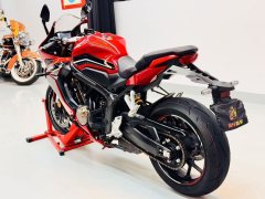 Honda CBR650R - фото 7