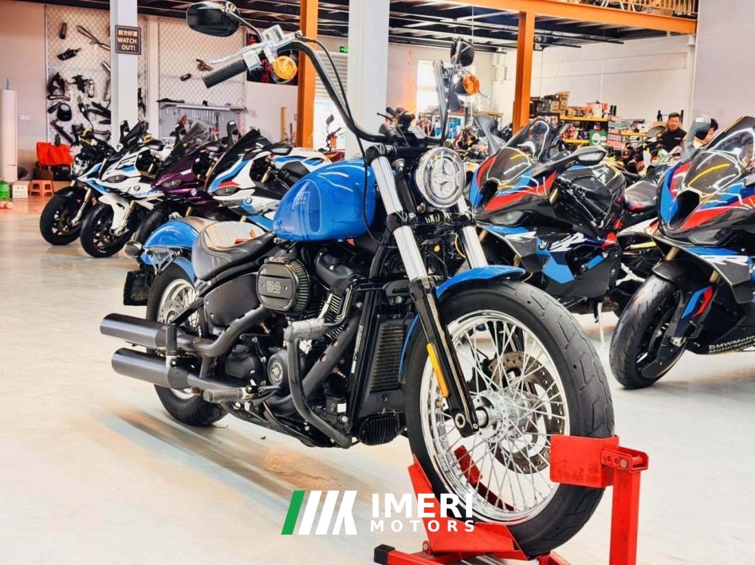 Harley-Davidson Street Bull Street Bob 1870 cc - motorcycle from China