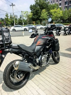 Suzuki V-Strom 650 - photo 4