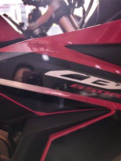 Honda CBR650R - ფოტო 11