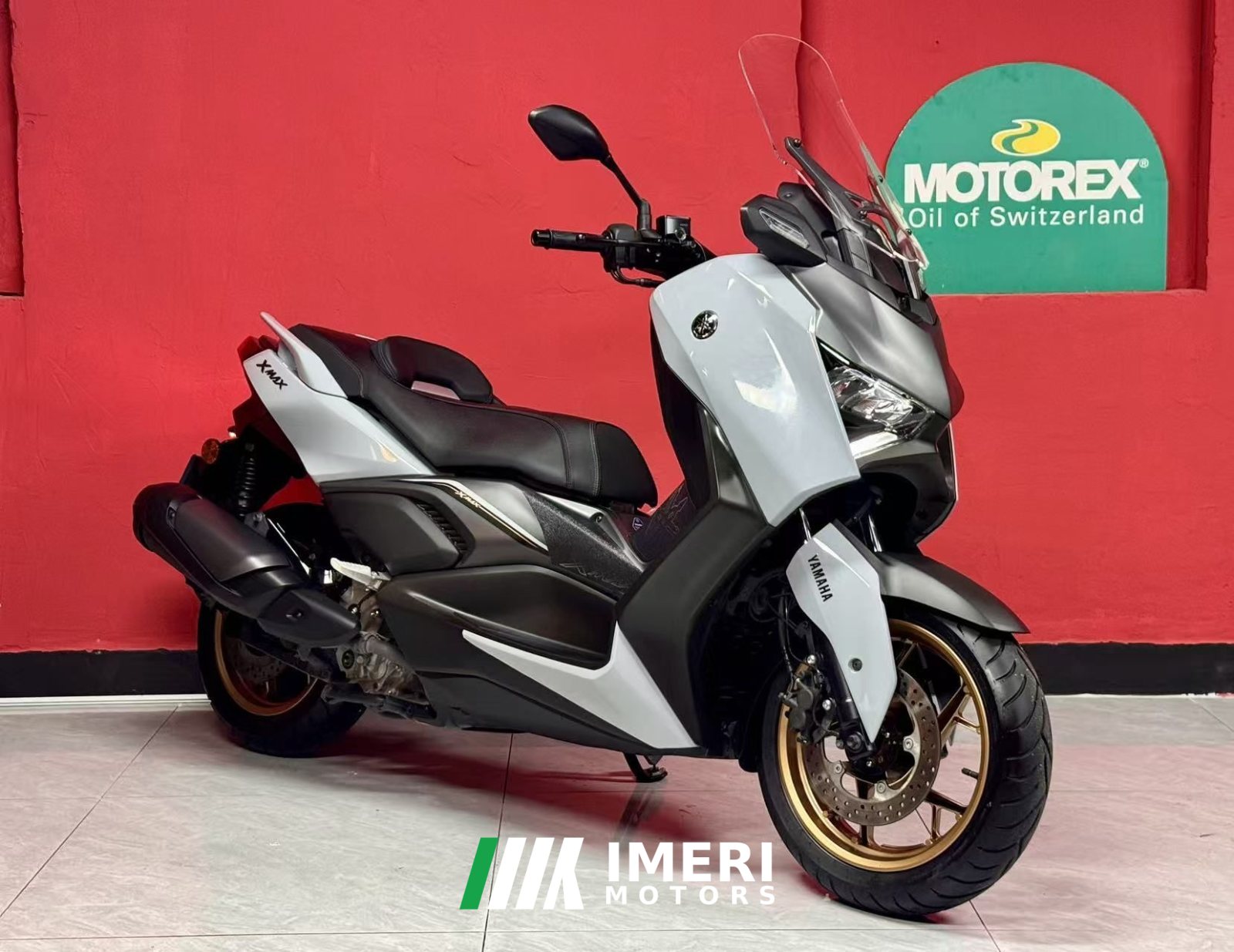 2025 Yamaha XMAX 300 cc