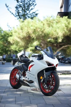Ducati Panigale V2 955 cc - ფოტო 3
