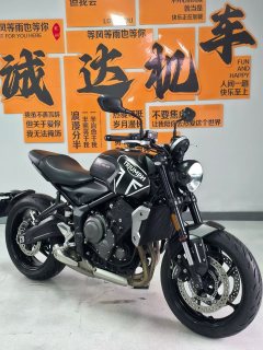 Triumph Trident 660 - ფოტო 1