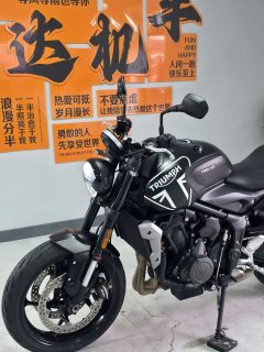 Triumph Trident 660 - ფოტო 9