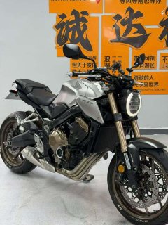 Honda CB650R - фото 1