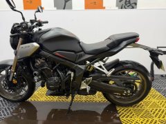 Honda CB650R - ფოტო 4