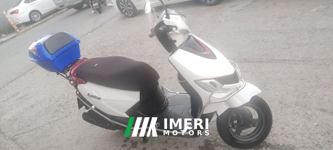 Jinan Suzuki Let's Dolphin 110 cc - motorcycle from China