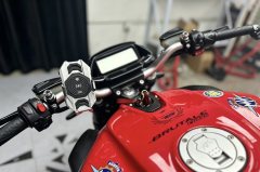 MV Agusta Brutale 800 - ფოტო 4
