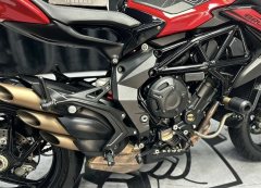 MV Agusta Brutale 800 - ფოტო 7