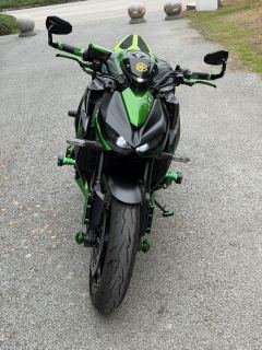Kawasaki Z1000 - ფოტო 2
