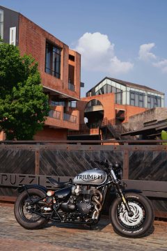 Triumph Bonneville Bobber 1200 cc - ფოტო 4
