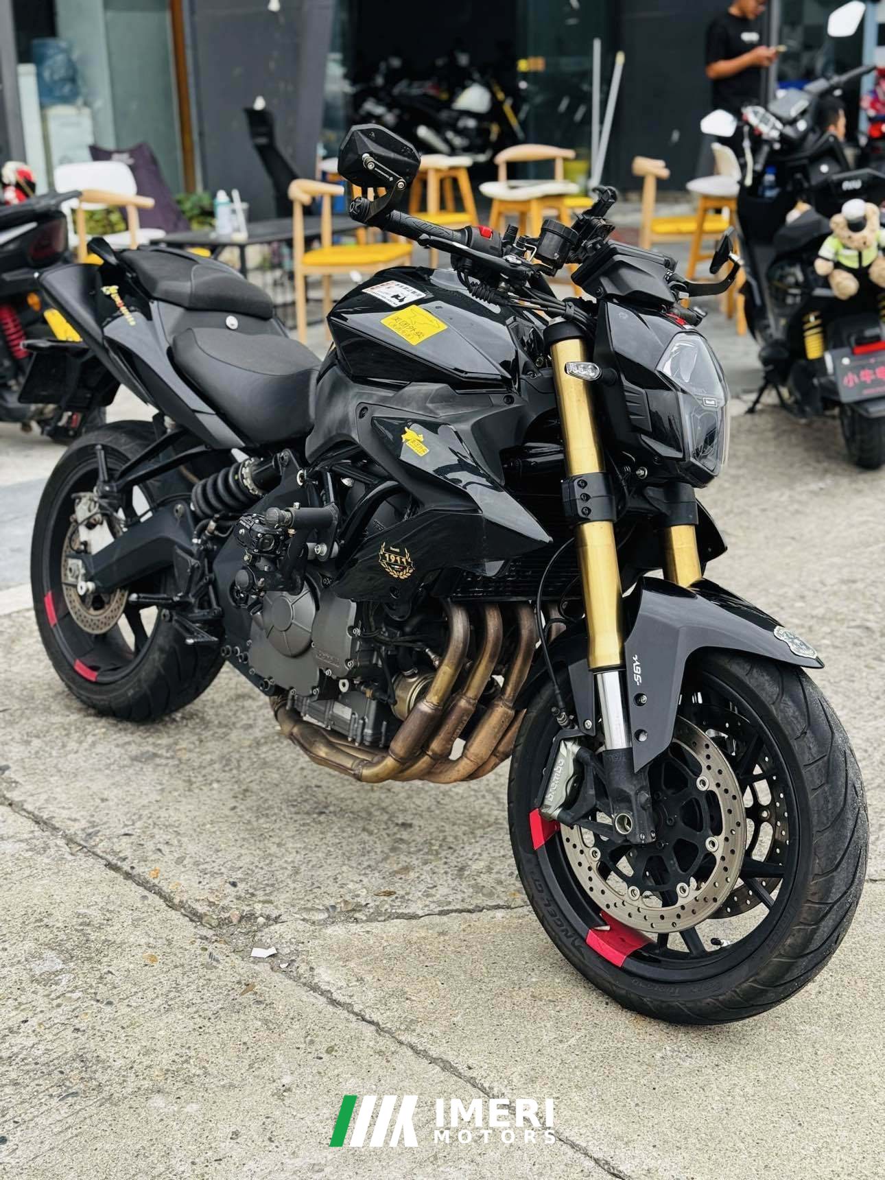 2024 Benelli TNT600i