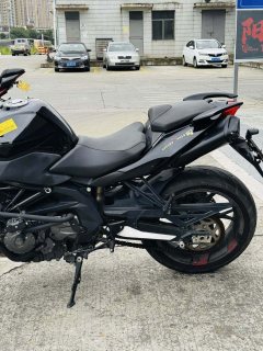 Benelli TNT600i - ფოტო 8