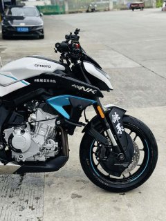 CFMOTO 675NK - фото 3