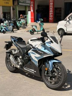 Honda CBR400R - фото 1
