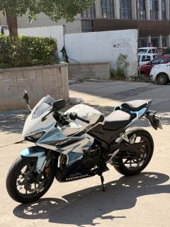 Honda CBR400R - фото 3