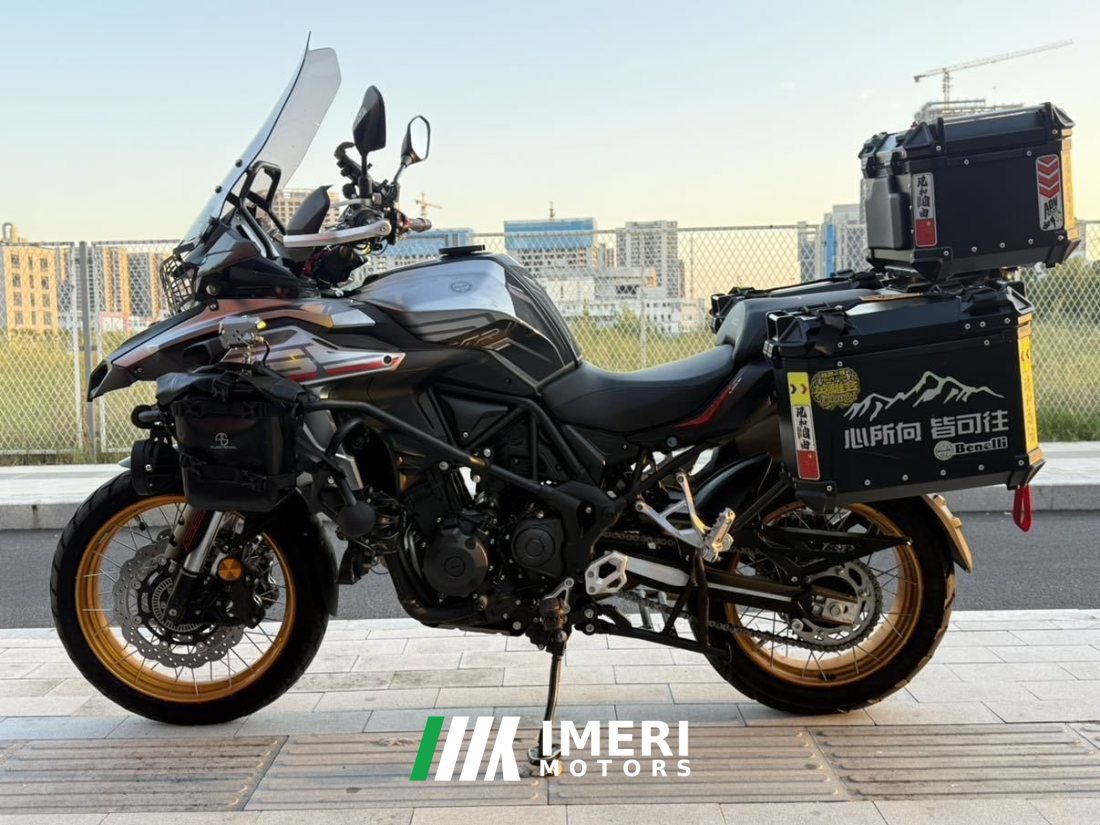 Benelli TRK552 550 cc - мотоцикл из Китая