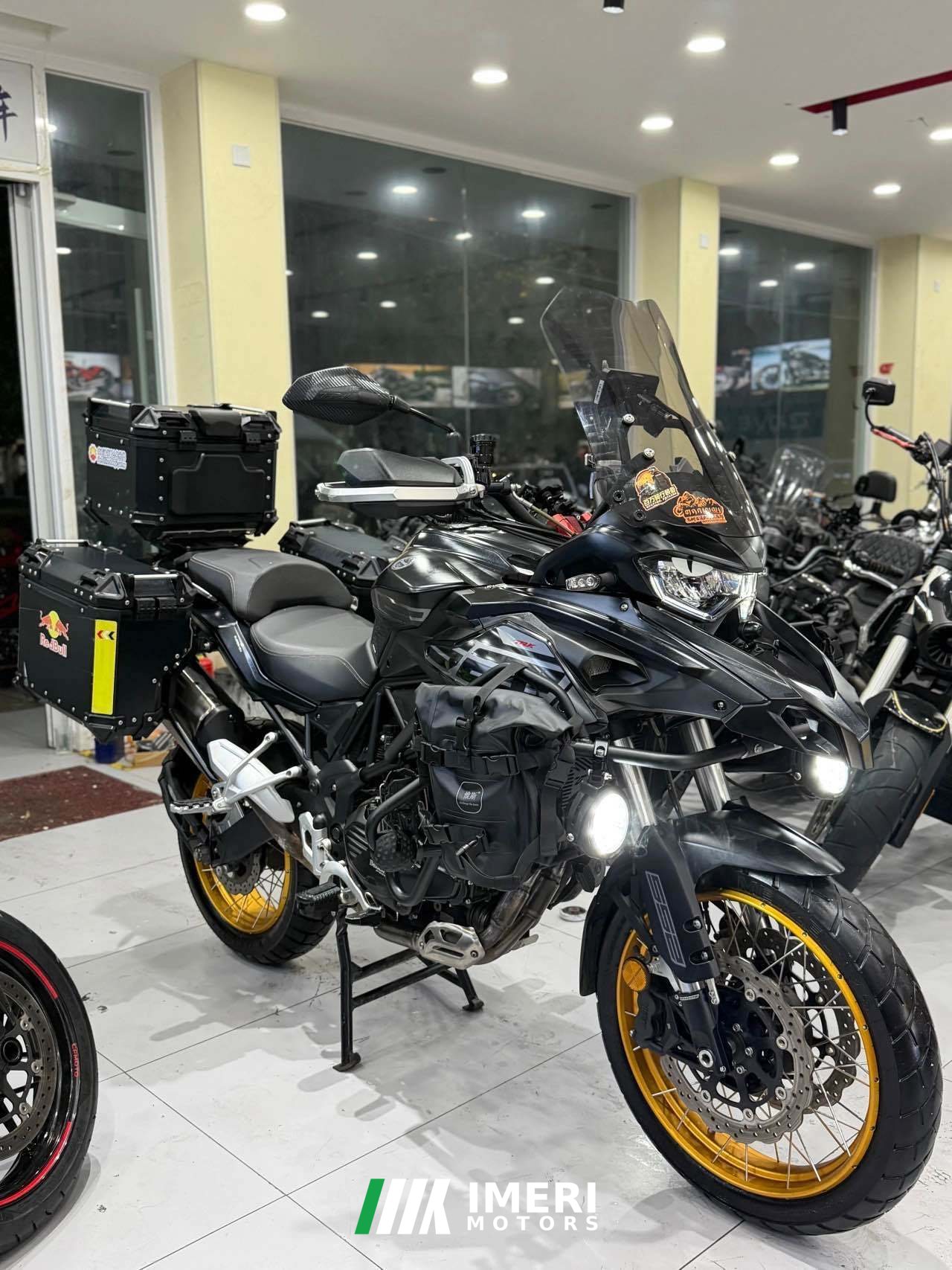 2025 Benelli TRK552 550 cc