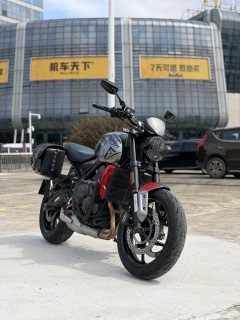 Triumph Trident 660 - ფოტო 5