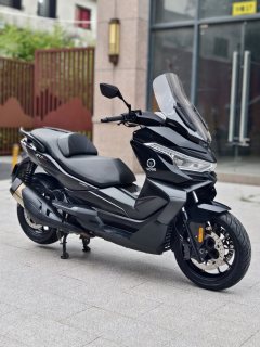 Voge SR4 Max 350 cc - ფოტო 1