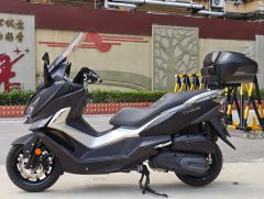 SYM Cruisym 300 - фото 2