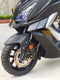 SYM Cruisym 300 - фото 4