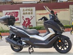 SYM Cruisym 300 - фото 6