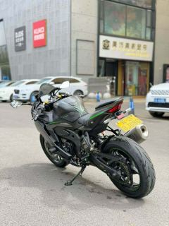Kawasaki ZX-4R 400 cc - ფოტო 6