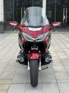 Honda Gold Wing GL1800 - ფოტო 2