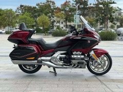 Honda Gold Wing GL1800 - ფოტო 4