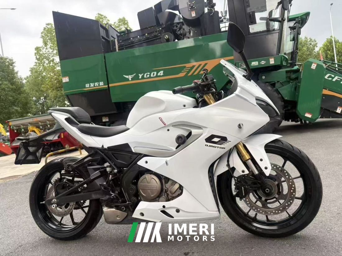 QJMOTOR SRK 250 - motorcycle from China