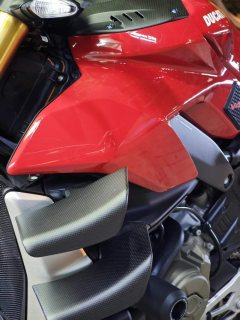 Ducati Street Fighter V4 1100 cc - photo 3