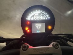 Triumph Trident 660 - ფოტო 4