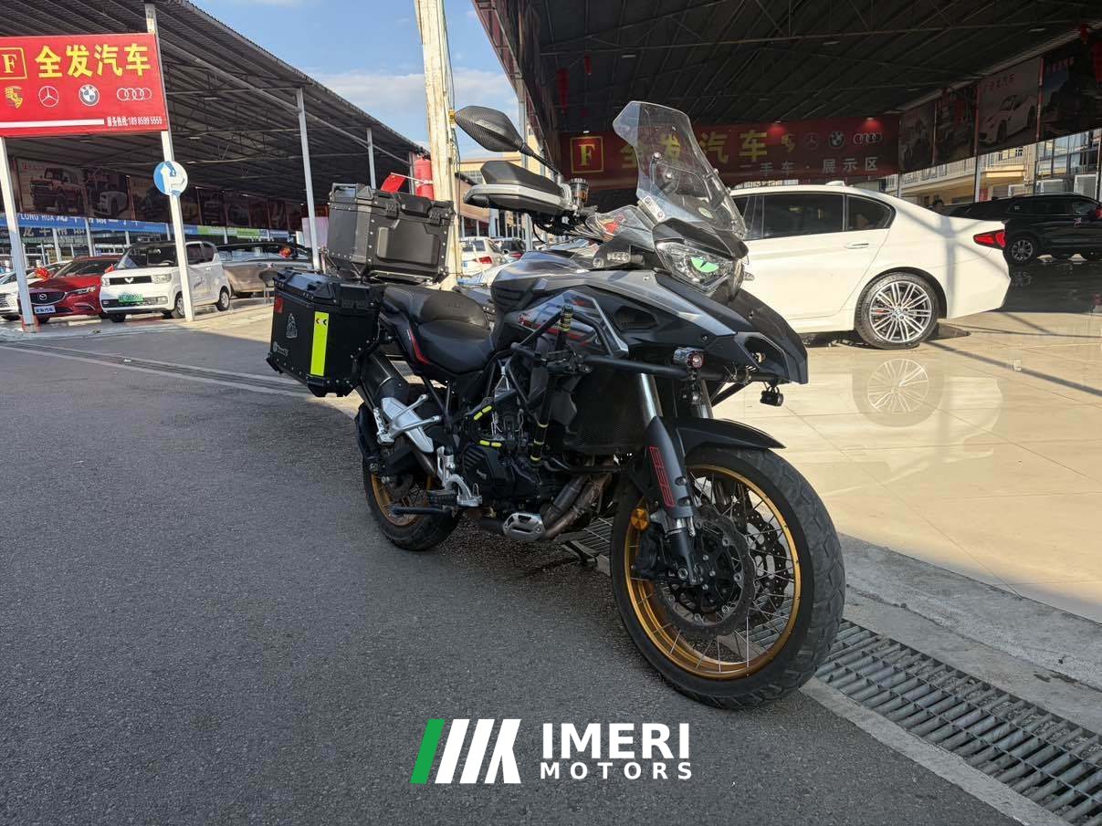 2024 Benelli TRK552 550 cc