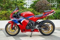 Honda CBR 600RR - ფოტო 2