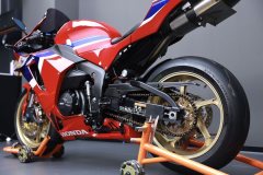 Honda CBR 600RR - photo 11