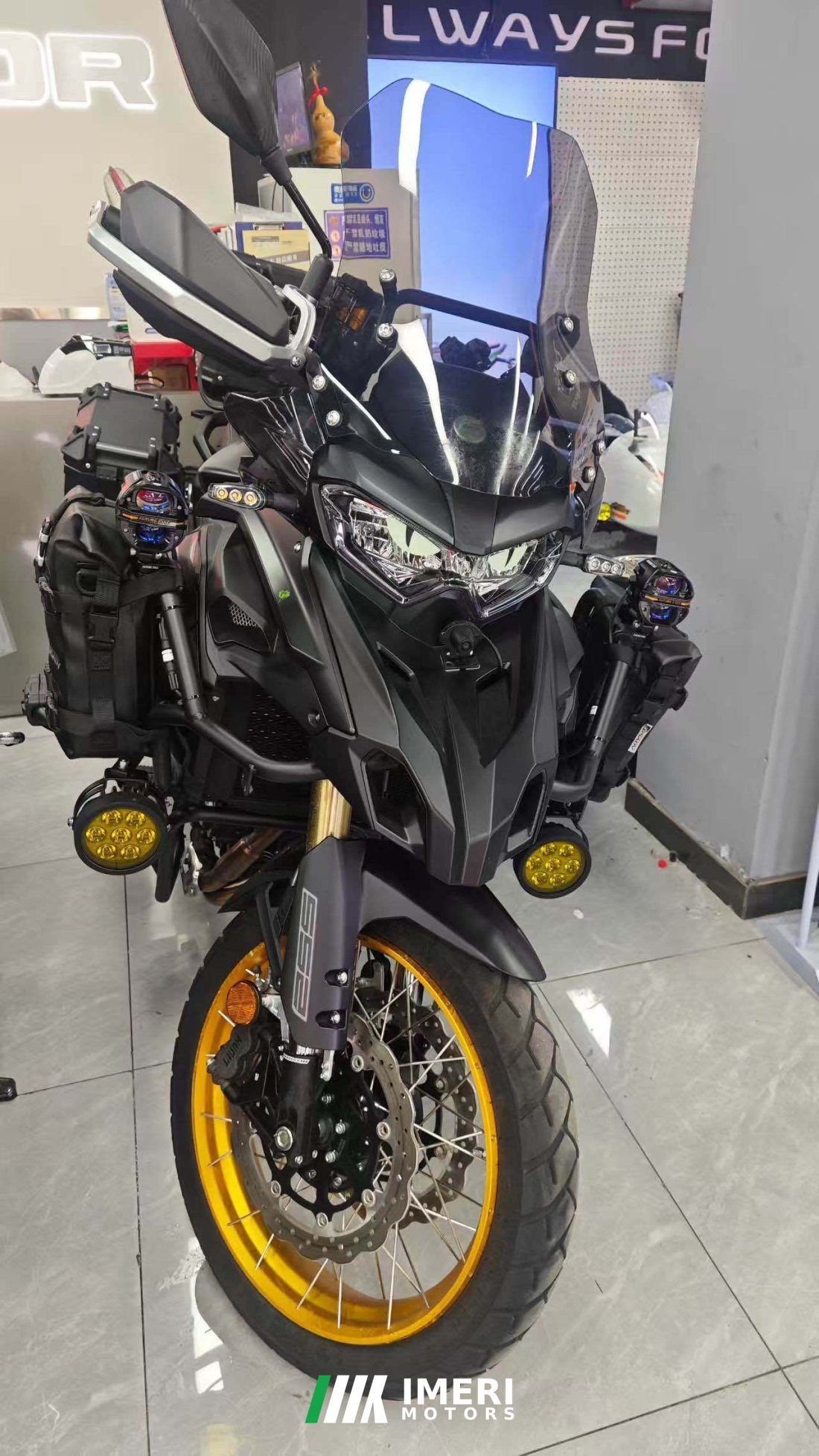 Benelli TRK552 550 cc - მოტოციკლი ჩინეთიდან