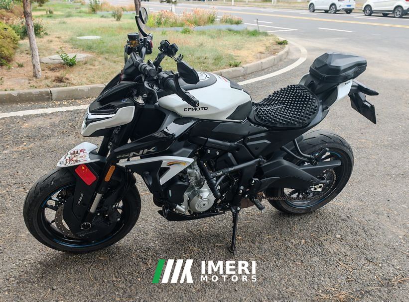 2025 CFMOTO 675NK