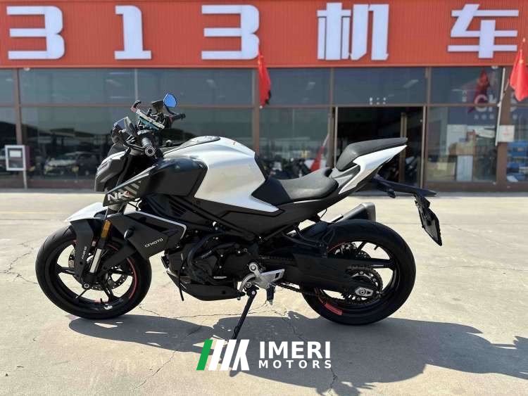 2023 CFMOTO 450NK
