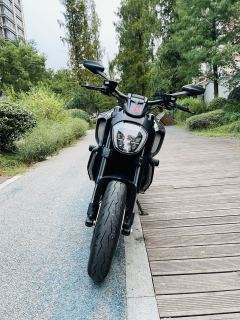 Ducati Diavel 1200 cc - ფოტო 2
