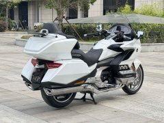 Honda Gold Wing GL1800 - ფოტო 3