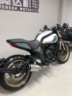 QJMOTOR Flash 350 - фото 8