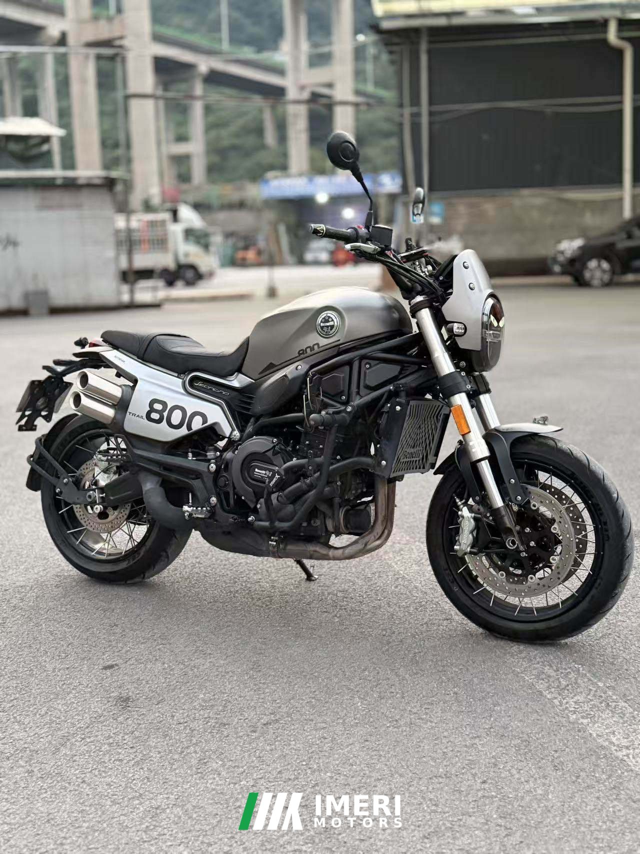 2021 Benelli Leoncino 800