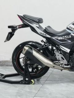 Haojue Suzuki GSX250R - ფოტო 2