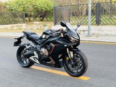 Honda CBR650R - photo 1