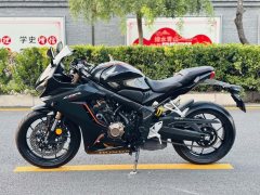Honda CBR650R - photo 8