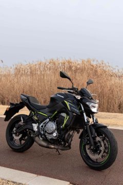 Kawasaki Z650 - ფოტო 7