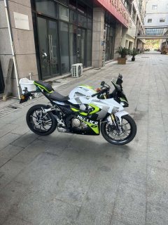 QJMOTOR SRK 250 - ფოტო 1